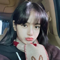 Lalisa Manoban(em của y)