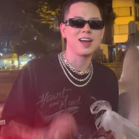 andree right hand( thế anh )