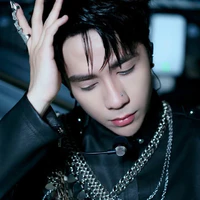 Anh top(- ai thì-)