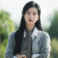 Kim Ji-Won (Cô Giáo Lớp 12A1)