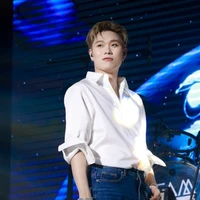 Dương domic(hắn)