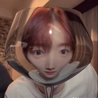 nhỏ tg khùng điên :3