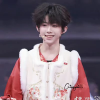 Trần Dịch Hằng.(anh bé)