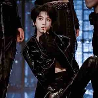 Dương Bác Văn_hắn