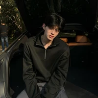 Pond Naravit Lertratkosum