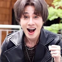 bỏ con càng tẩy càng đen