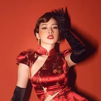 Rose Single ( mẹ cô )