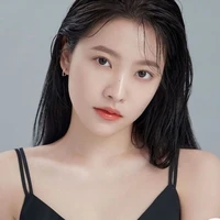 kim yeri ( chị)
