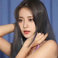 chou tzuyu ( nàng)