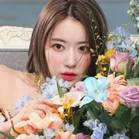 Sakura ( chị)