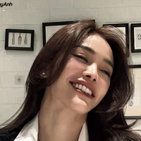 Engfa Waraha (chị)