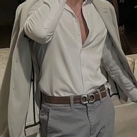 Lino Sirilak Kwong (ba cô)