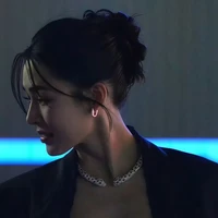 Lingling Sirilak Kwong (cô)