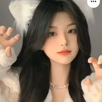 y/n ( bạn  gái  của  chủ  tịch)