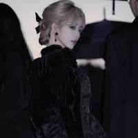 Nhược Thiên Nhã Tịnh.mẹ nu9