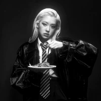 Park Chaeyoung 《Cô》