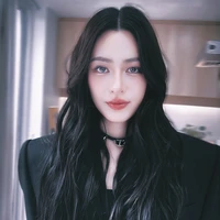 Lingling Sirilak Kwong _cô_