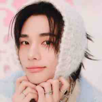 Hwang Hyunjin( bạn thân Lino)