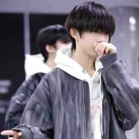 Trần Dịch Hằng-em