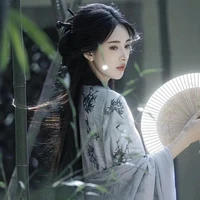 Mẹ Ký Linh 