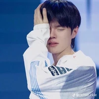 Kim Hyukkyu(lớp trưởng)