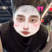 Vương Thuyên ( Yiwei )