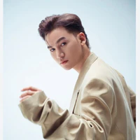 Ali Hoàng Dương