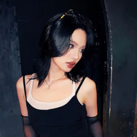 Phan Hoàng Bảo Vy_Vlary