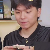 Thanh Lâm/SGP Zeref