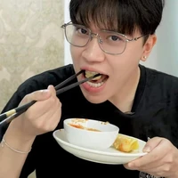 Công Vinh/SGP Lạc Lạc