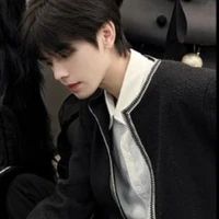 Vũ Khánh(bạn nam9)