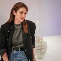 Faye Malisorn [Chị gái cô]