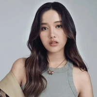 Freen Sarocha [Bạn thân cô]