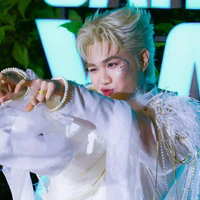 all( trừ ai thì trừ) 