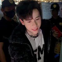 Quang hùng (phone)