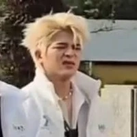 cọng tóc của Rái Đờ