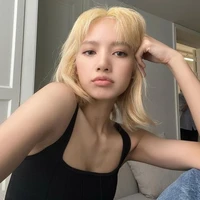 Lalisa Manobal (Cô)