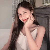 Ciize RutrichaC(bạn thân cô)