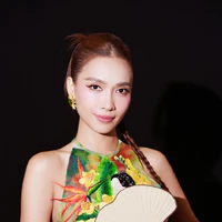 Ái Phương