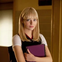 Gwen stacy(spider woman)