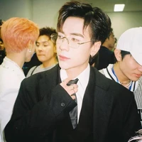 All top ( trừ ai không có ở đó)