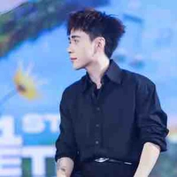Quang Hùng 