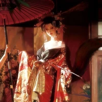 Thu Nguyệt — Phu Nhân