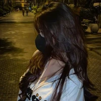 Lê Diệp Anh ( lớp trưởng 11A5 )