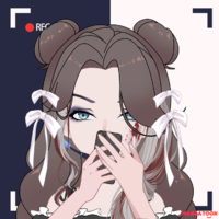KariChloe